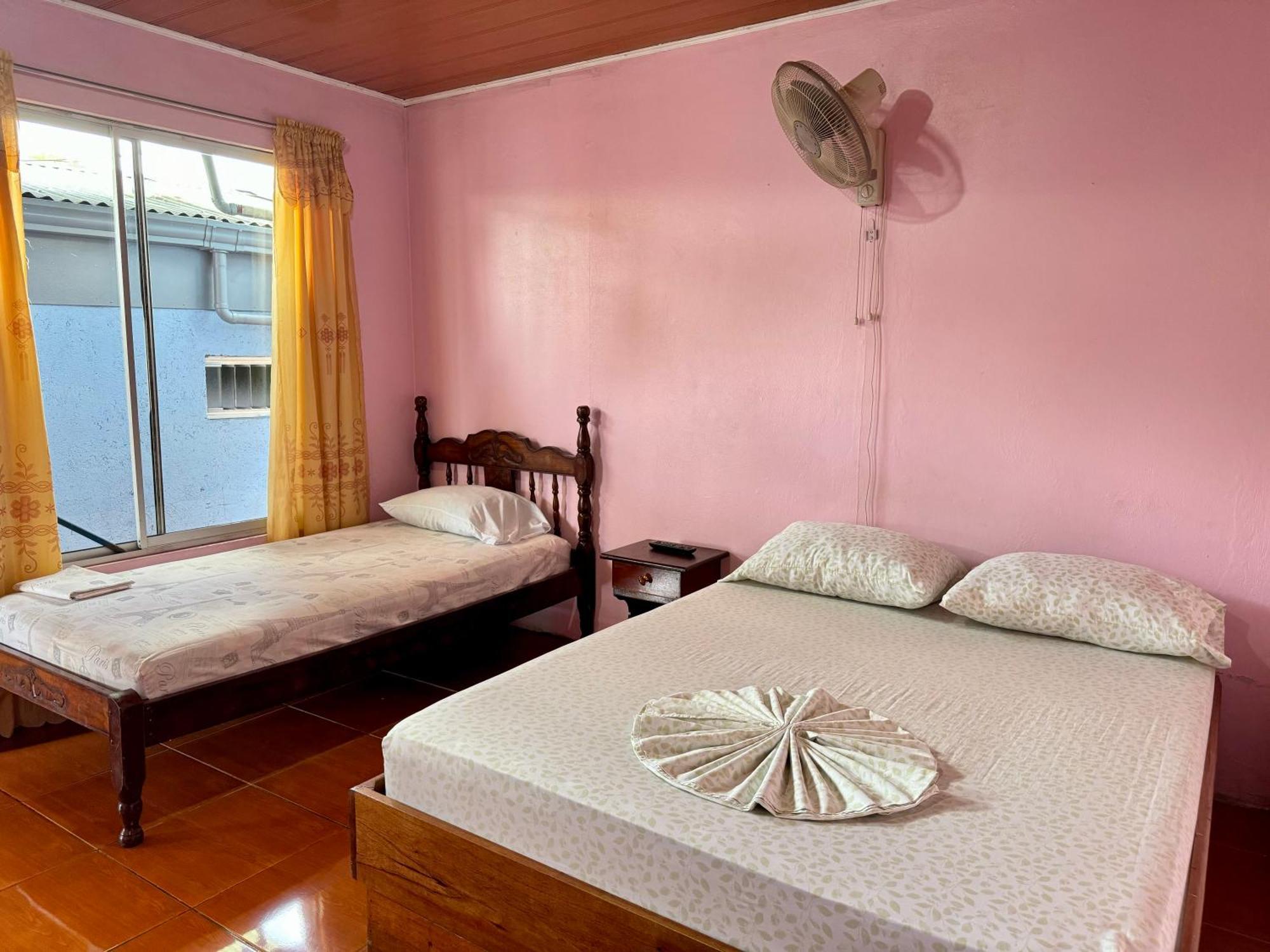 Cabinas Las Palmas Del Sol La Fortuna Esterno foto