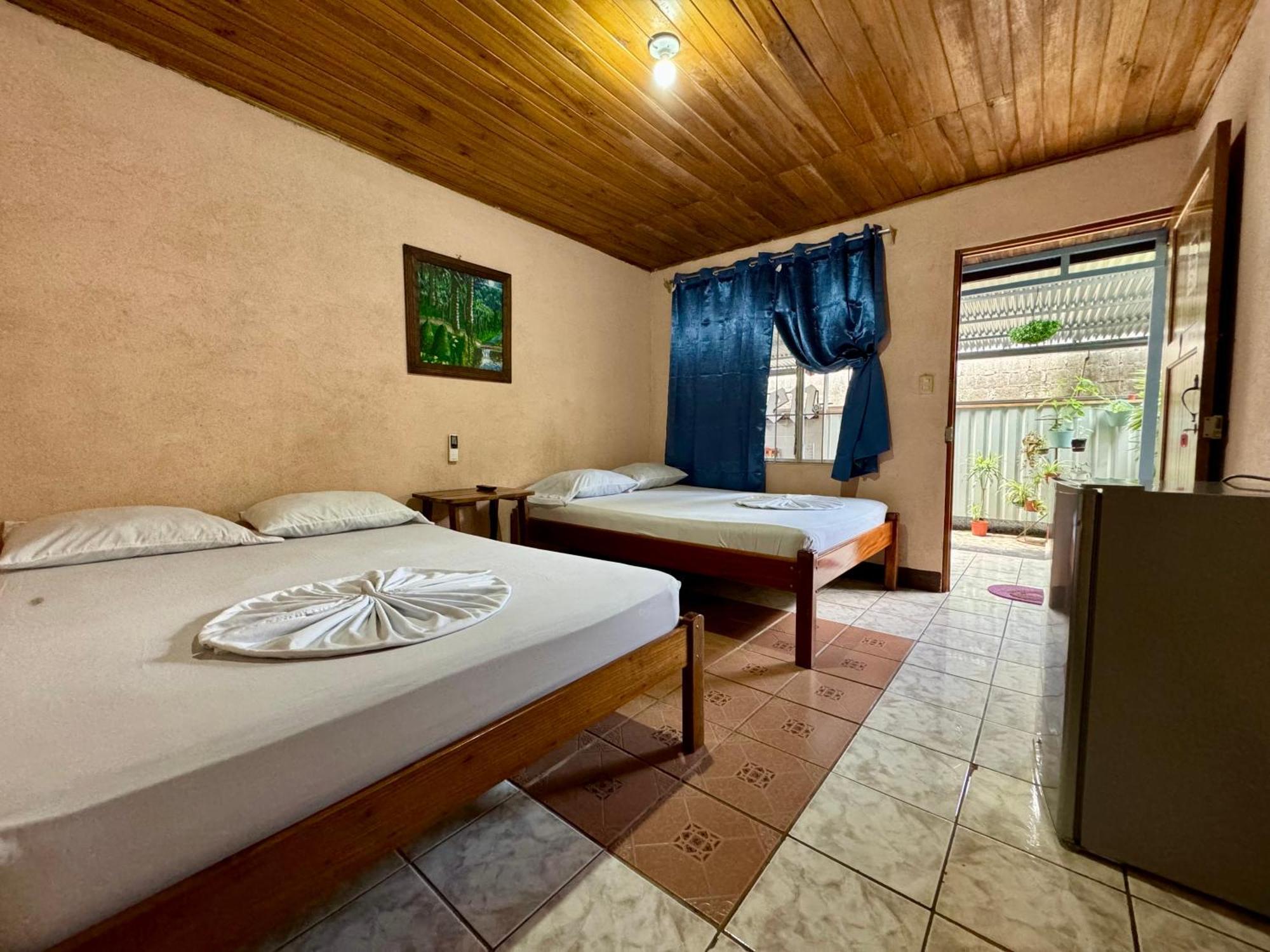 Cabinas Las Palmas Del Sol La Fortuna Esterno foto
